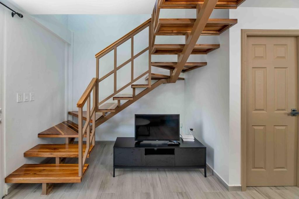 Cozy Beach Villa At The Shores 5 Minutes From The Beach West End Luaran gambar
